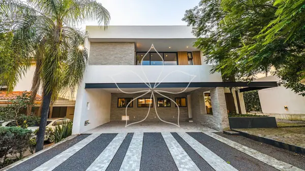 Casa en venta en Lomas Del Bosque, Zapopan — foto 3 de 35