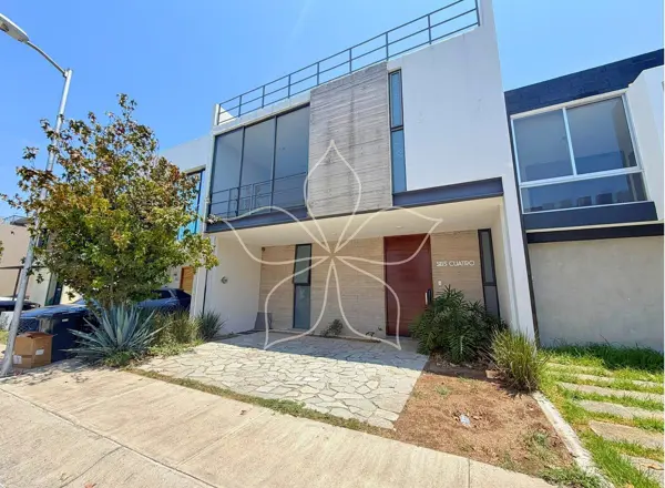 RESIDENCIA EN VENTA EN VALLE IMPERIAL, JAL, ZAPOPAN.