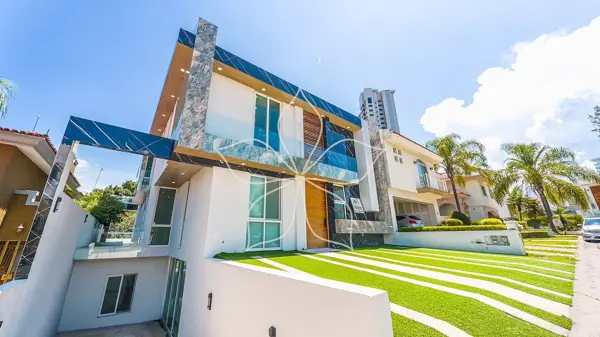 Casa en venta en Puerta de Hierro, Zapopan — foto 2 de 39