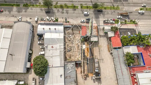 Local en renta en San Juan de Ocotan, Zapopan — foto 3 de 8