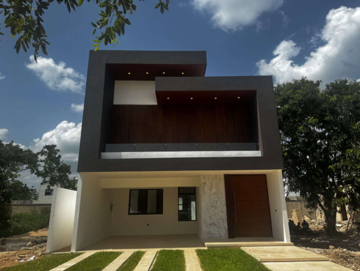 Casa en venta en Temozon Norte, Mérida — foto 1 de 54