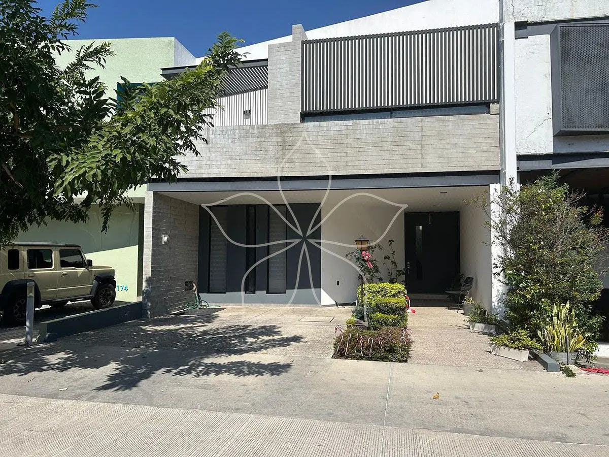 Casa en venta en Solares, Zapopan — foto 1 de 26