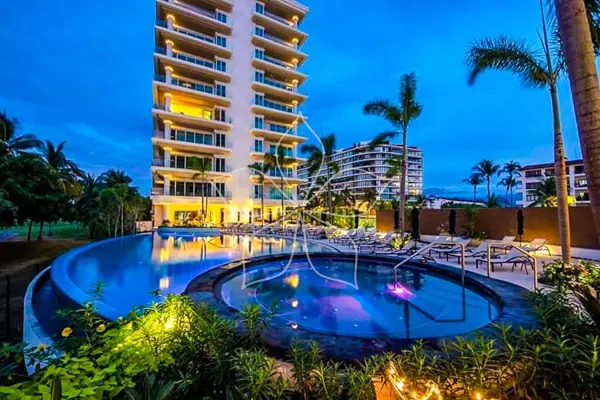 Departamento en venta en Marina Vallarta, Puerto Vallarta — foto 2 de 28