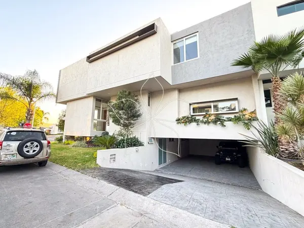 Casa en venta en Villa Verona, Zapopan — foto 3 de 45
