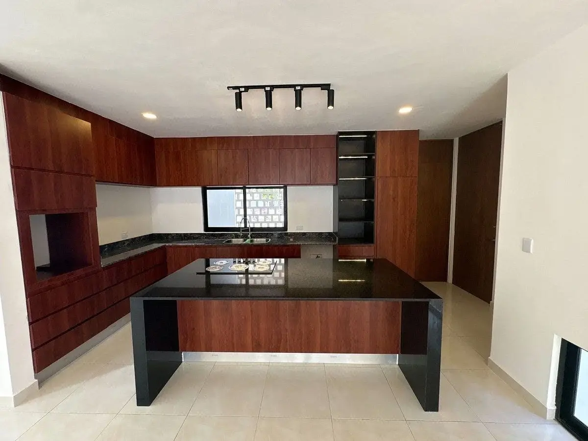 Casa en venta en Las Margaritas de Cholul, Mérida — foto 1 de 45