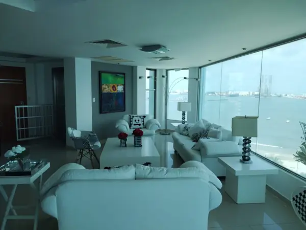 RENTO PENT-HOUSE AMUEBLADO CERCA DEL ACUARIO DE VERACRUZ