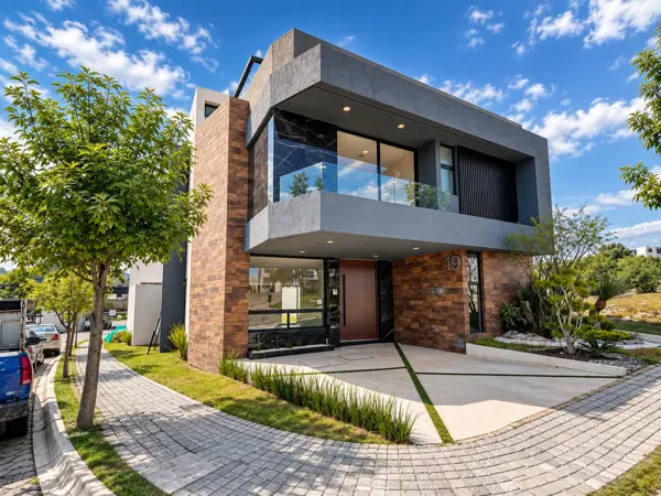 RESIDENCIA EN ESQUINA EN PARQUE ANÁHUAC, LOMAS DE ANGELÓPOLIS 3