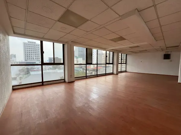 Oficina en Renta - Rubén Darío - 110m2 - Piso 7