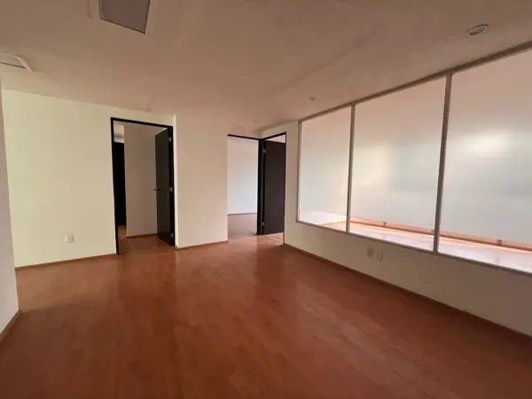 Oficina en Renta - Rubén Darío - 110m2 - Piso 4
