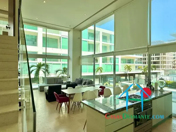 En condominio de playa, con 2 terrazas y vista a las áreas comunes