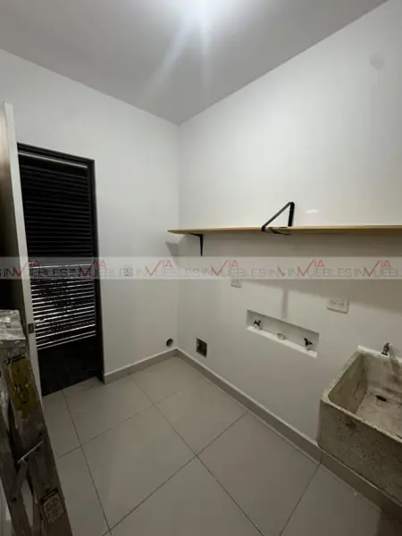 Casa en venta en Privalia Cumbres, García — foto 3 de 18