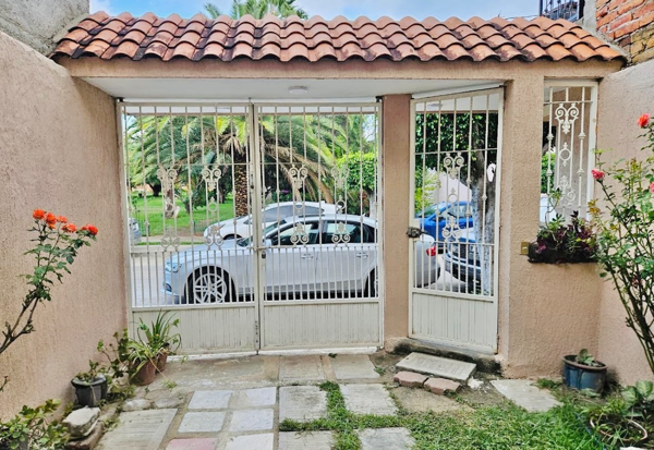 Casa en venta en Jardines del Bosque, León — foto 3 de 16