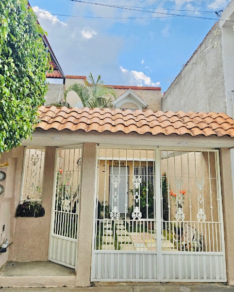Casa en venta en Jardines del Bosque, León — foto 2 de 16