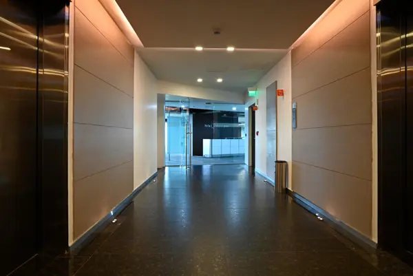 Oficina en Renta - Piso Mezzanine - 447m2