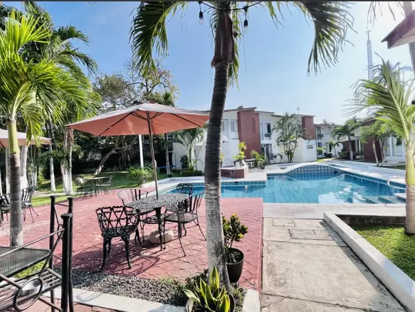 RENTO DEPARTAMENTO AMUEBLADO A UNA CUADRA DEL MAR EN PLANTA BAJA