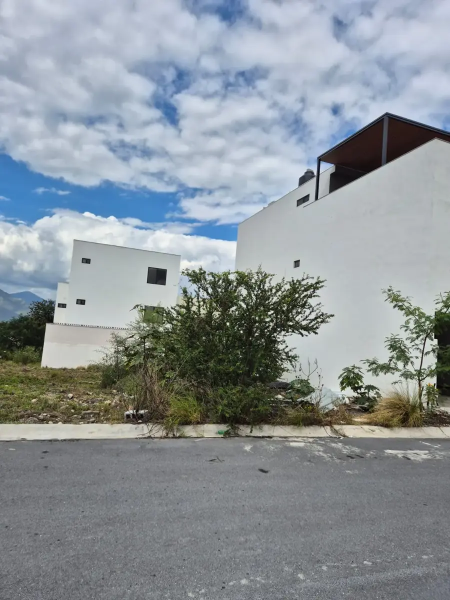 Terreno en venta en Mirador, García — foto 1 de 5