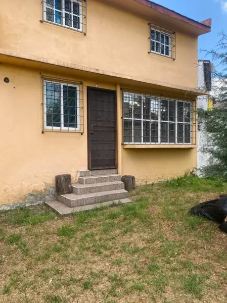 Casa en Venta en Bosques del Lago, Cuautitlán Izcalli con Alberca y Seguridad Privada JX