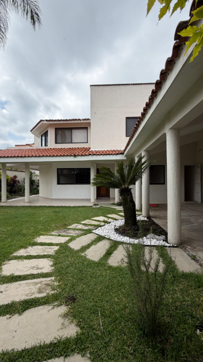 Casa en venta en Hacienda Tetela, Cuernavaca — foto 1 de 31
