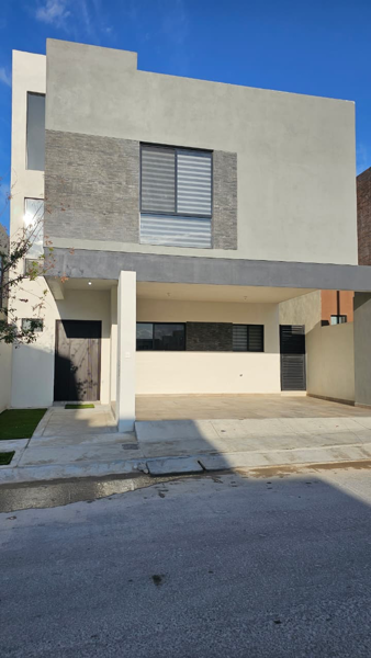 CASA CON ROOF GARDEN EN ALYSSA