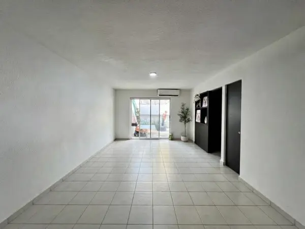 Casa en renta en Del Valle, San Pedro Garza García — foto 2 de 14