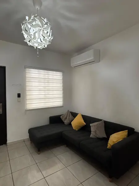 Casa en renta en Villas de Anáhuac, General Escobedo — foto 2 de 19
