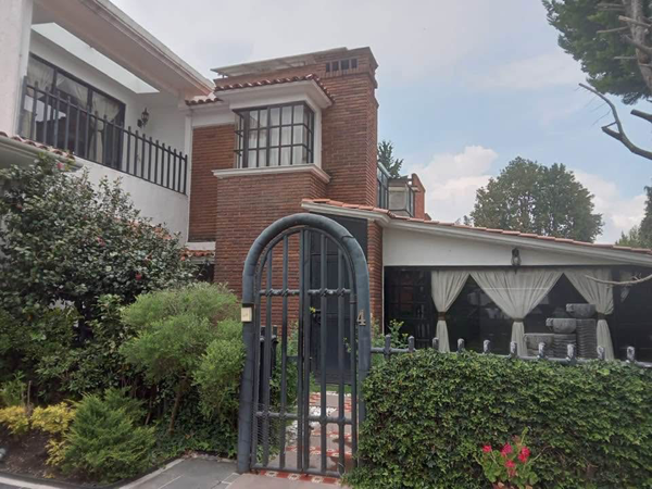 CASA EN RENTA | 4 RECÁMARAS Y EXCELENTE UBICACIÓN EN METEPEC