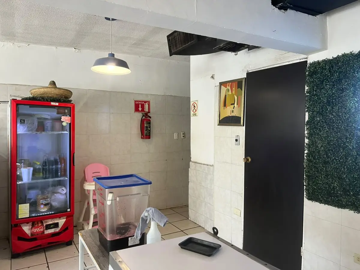 Vista 5 de Local Comercial en Renta