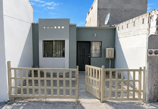 Casa en venta en Colinas de San Juan, Juárez — foto 3 de 3