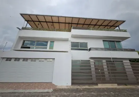 CASA DE ENTREGA INMEDIATA EN  COL. SAN FRANCISCO, SAN PEDRO TLAQUEPAQUE, JALISCO