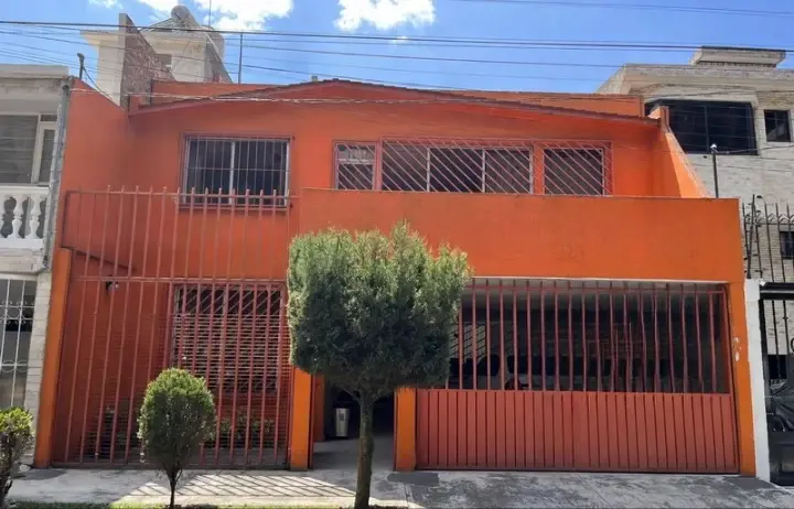 Casa en venta en Valle Don Camilo, Toluca — foto 1 de 58