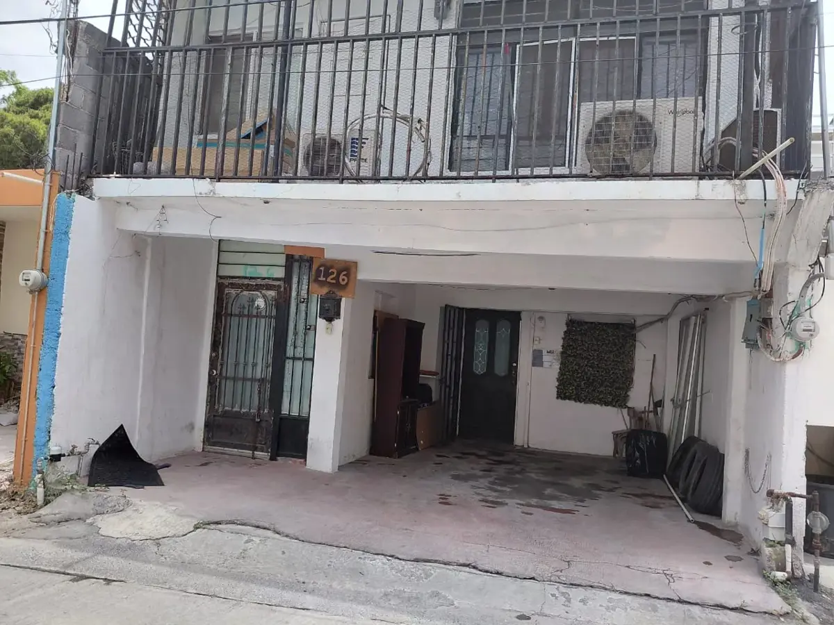 Casa en venta en La Fama 1, Santa Catarina — foto 1 de 26