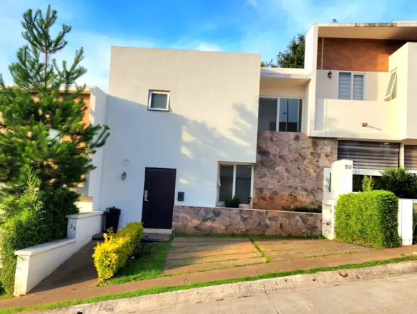 Casa en venta en Bosque Monarca, Morelia — foto 3 de 8