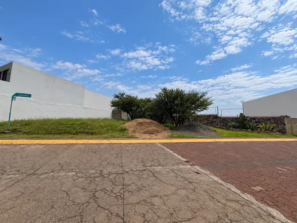 TERRENO EN VENTA CUMBRES DEL CIMATARIO QUERETARO