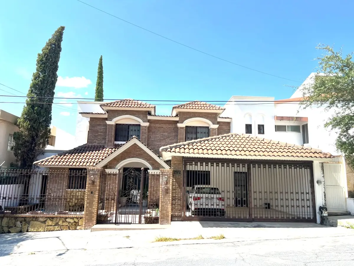 Casa en venta en Contry la Silla, Guadalupe — foto 1 de 19
