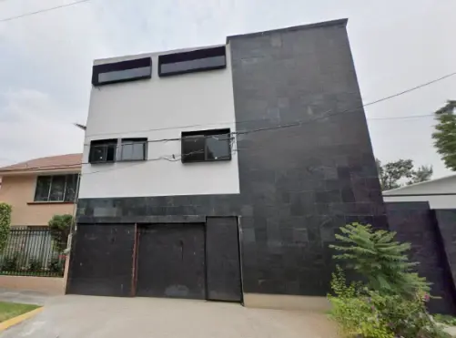 Casa en venta en Ciudad Satelite, Naucalpan de Juárez — foto 1 de 8