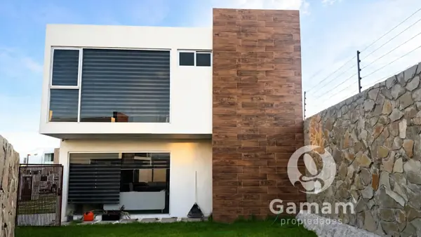 CASA EN RENTA AMUEBLADA | Madeleine Residencial, Pachuca, Hidalgo.