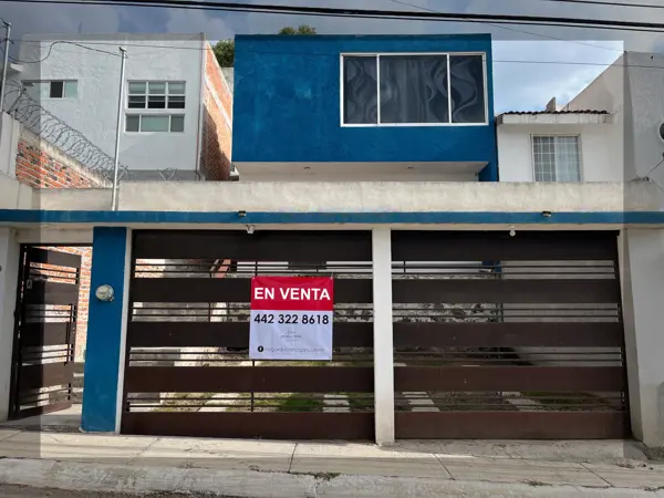 Amplia casa en VENTA en Fracc. Cuesta Bonita, Querétaro, Qro.