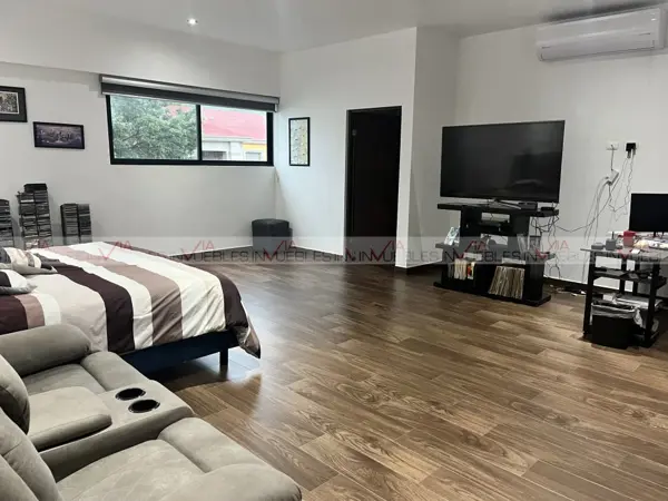 Casa en venta en El Uro, Monterrey — foto 2 de 21
