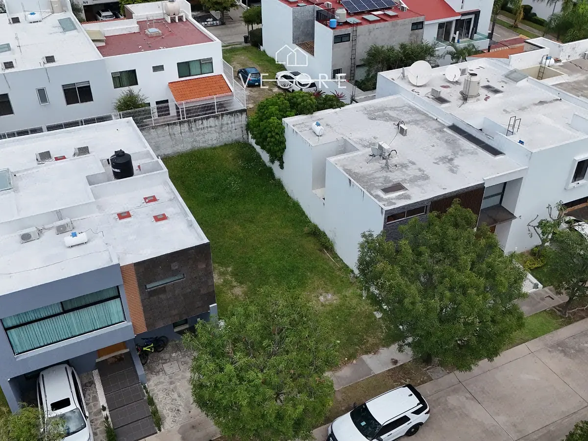 Terreno en venta en Puerta del Valle, Zapopan — foto 1 de 9