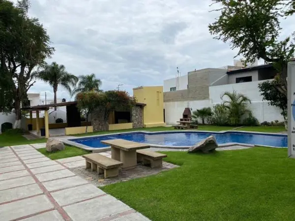 Preciosa casa 
Bugambilias 
Zapopan