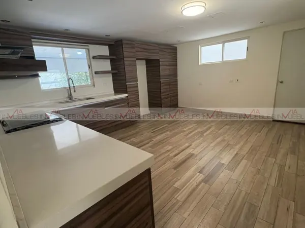 Casa en venta en Cumbres Madeira, Monterrey — foto 3 de 16