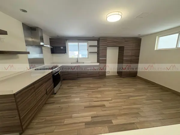 Casa en venta en Cumbres Madeira, Monterrey — foto 2 de 16