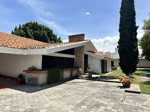Venta terreno en Col Santa Cruz Buenavista. Zavaleta