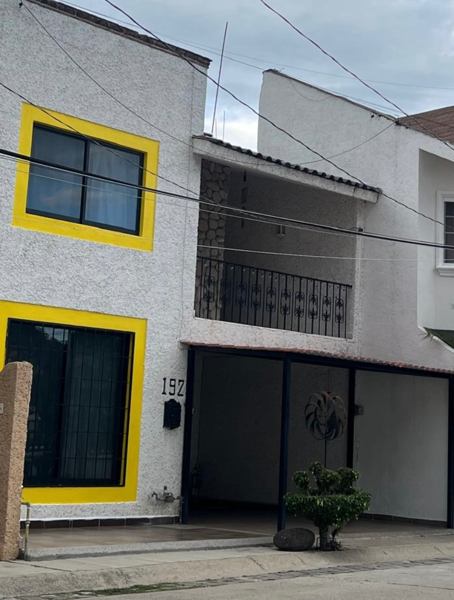 Casa en renta en Privada Real del Bosque