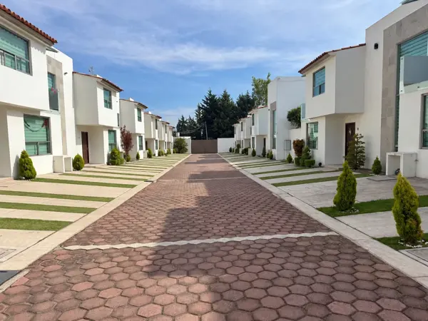 Casa en venta en Cacalomacán Centro, Toluca — foto 3 de 15
