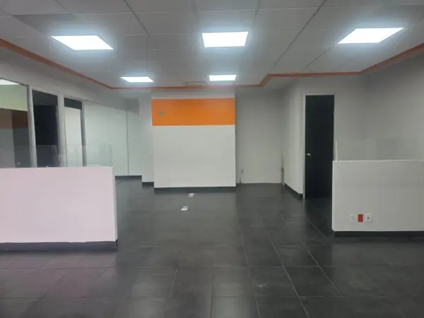 Local en renta en Prados del Campestre, Morelia — foto 2 de 8