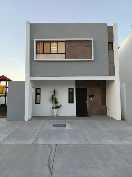 Paseo Aurea / Modelo Olimpia