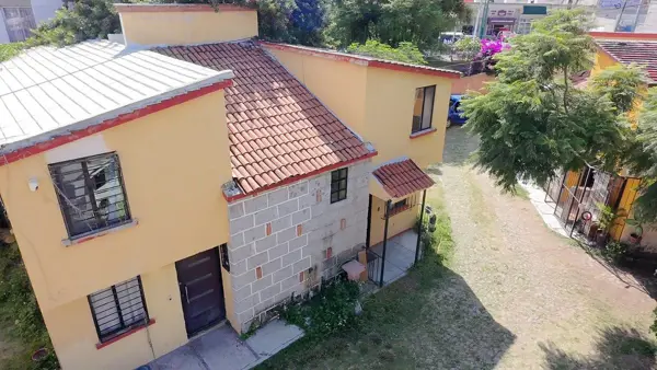 Casa en Venta San Roque Queretaro Zona Tec de Monterrey — foto 1 de 14