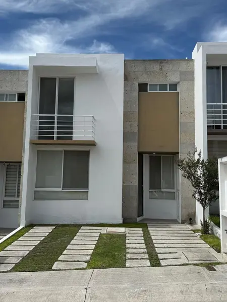 Casa con Recamara Planta Baja Altamira Diamante el Mirador Queretaro — foto 1 de 28