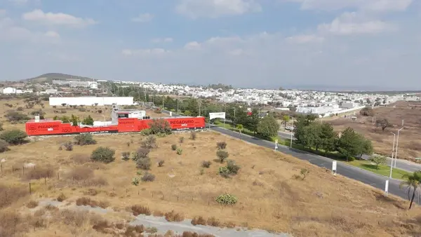 VENTA TERRENO COMERCIAL CIUDAD MADERAS EL MARQUES QUERETARO